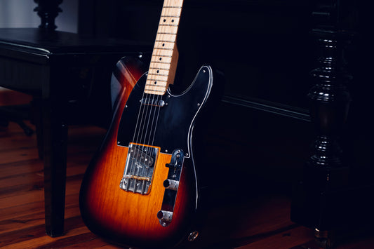Fender 1981 Fender Telecaster Elektro Gitar - Sunburst (2.El)