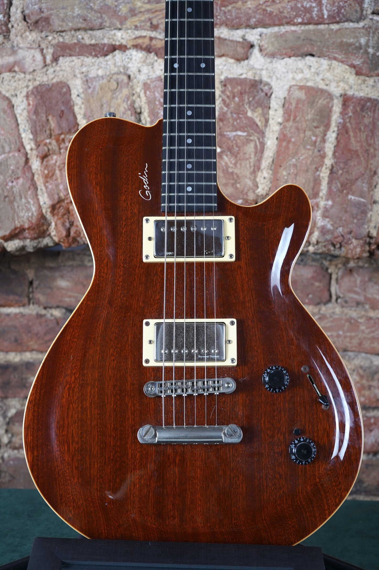 Godin Icon Type 2 Classic Burgundy (2.El)