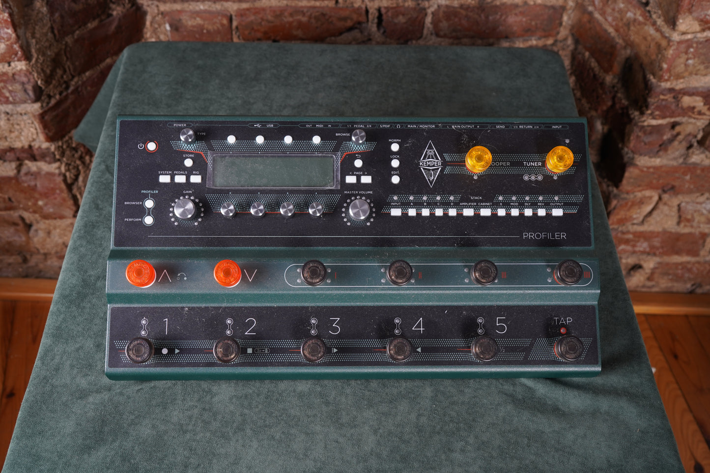 Kemper Profiler Stage/w bag + Mission Engineering EP1 KP (2.El)