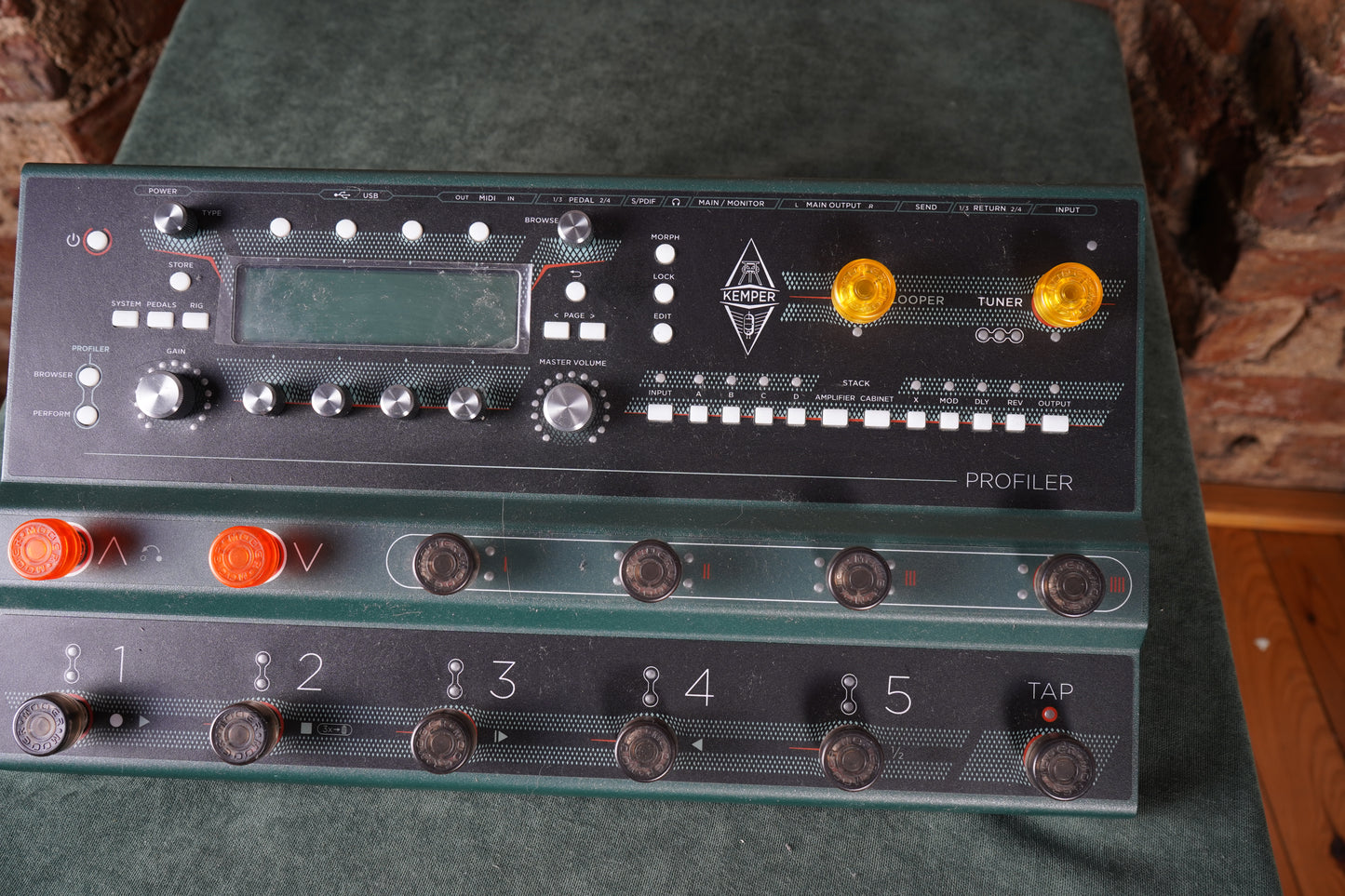 Kemper Profiler Stage/w bag + Mission Engineering EP1 KP (2.El)