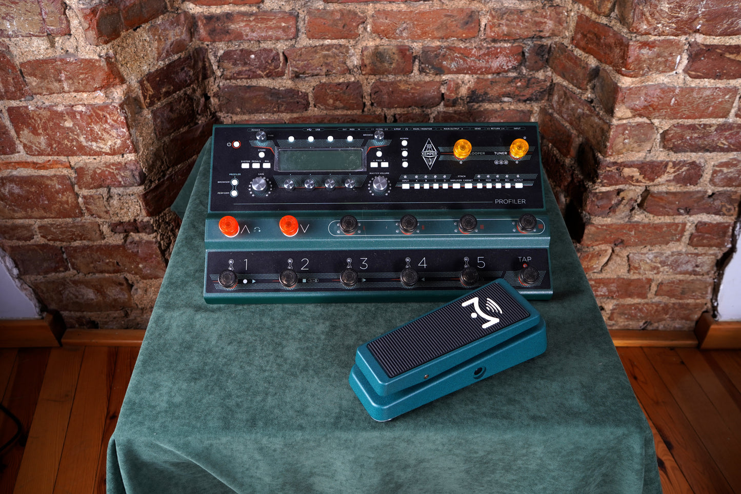 Kemper Profiler Stage/w bag + Mission Engineering EP1 KP (2.El)
