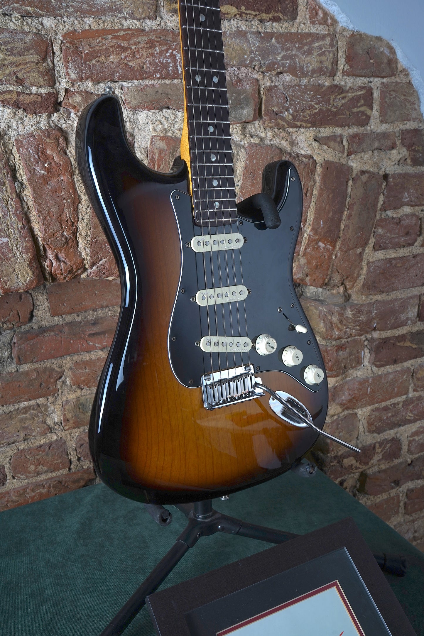 Fender Amerinca Ultra Luxe Stratocaster 2 Color Sunburst (2. El)