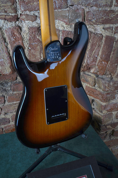 Fender Amerinca Ultra Luxe Stratocaster 2 Color Sunburst (2. El)