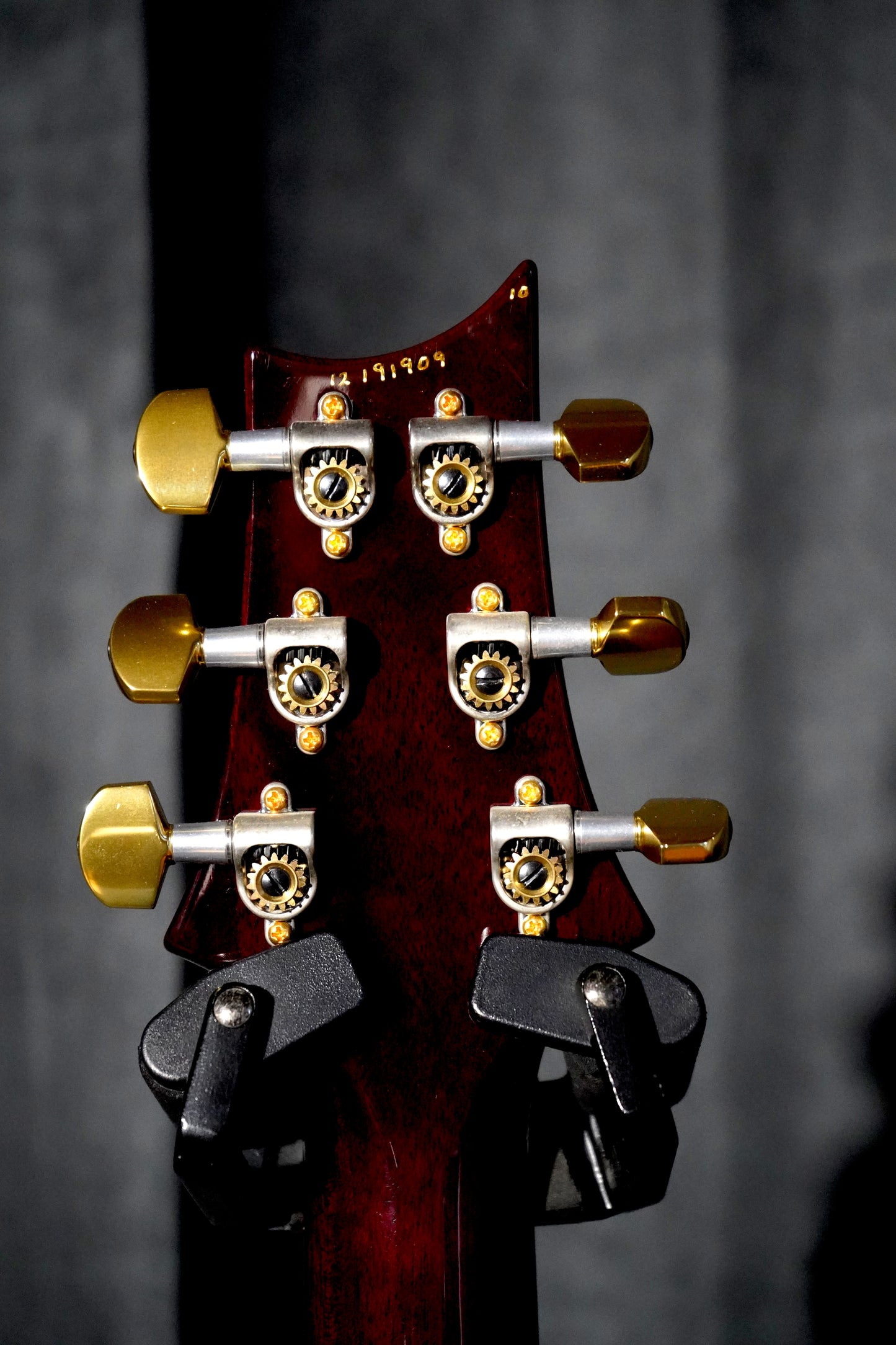 PRS Limited Edition P24 Black Gold Burst (2.El)