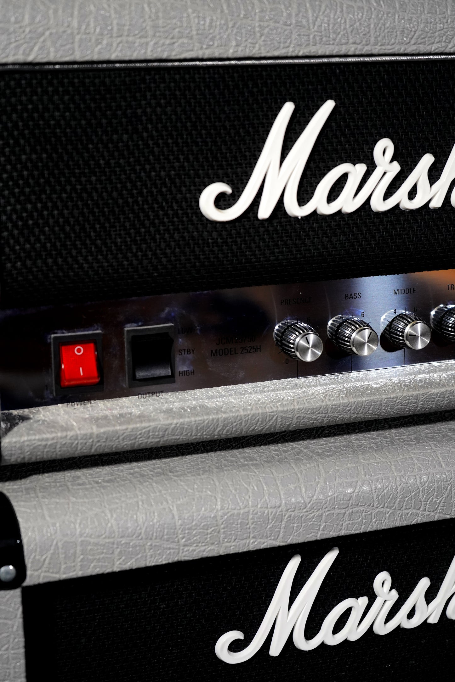 Marshall Silver Jubilee 2525H-E + Marshall 2512 Kabin (2. El)