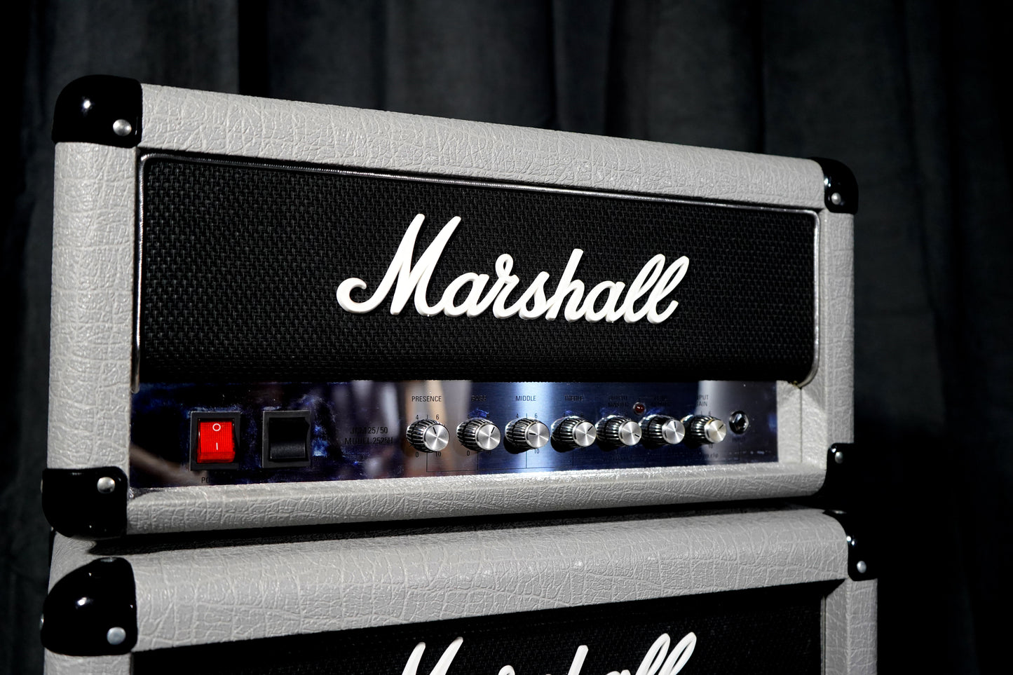 Marshall Silver Jubilee 2525H-E + Marshall 2512 Kabin (2. El)