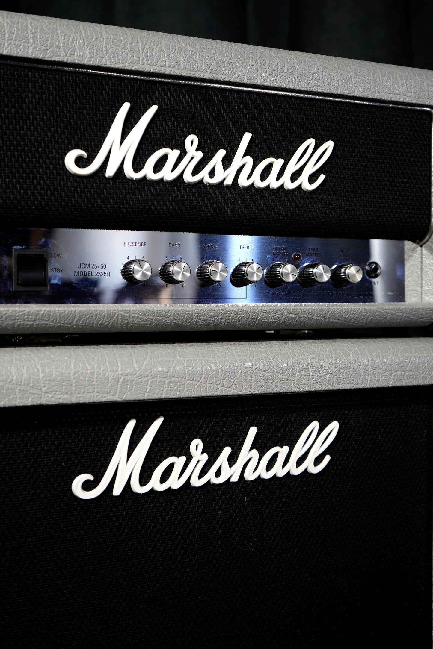 Marshall Silver Jubilee 2525H-E + Marshall 2512 Kabin (2. El)