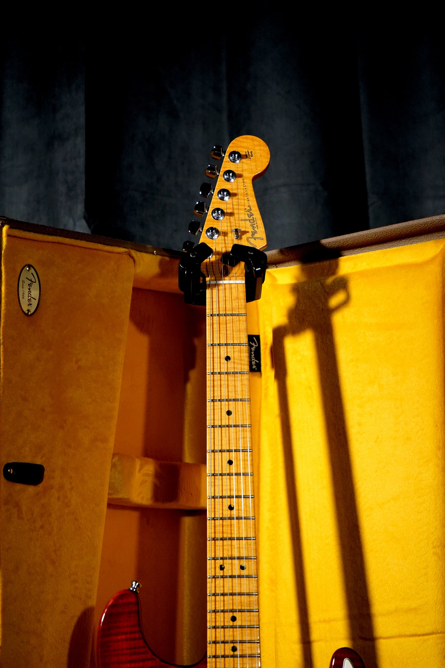 Fender Select Stratocaster Dark Cherry Burst (2.El)