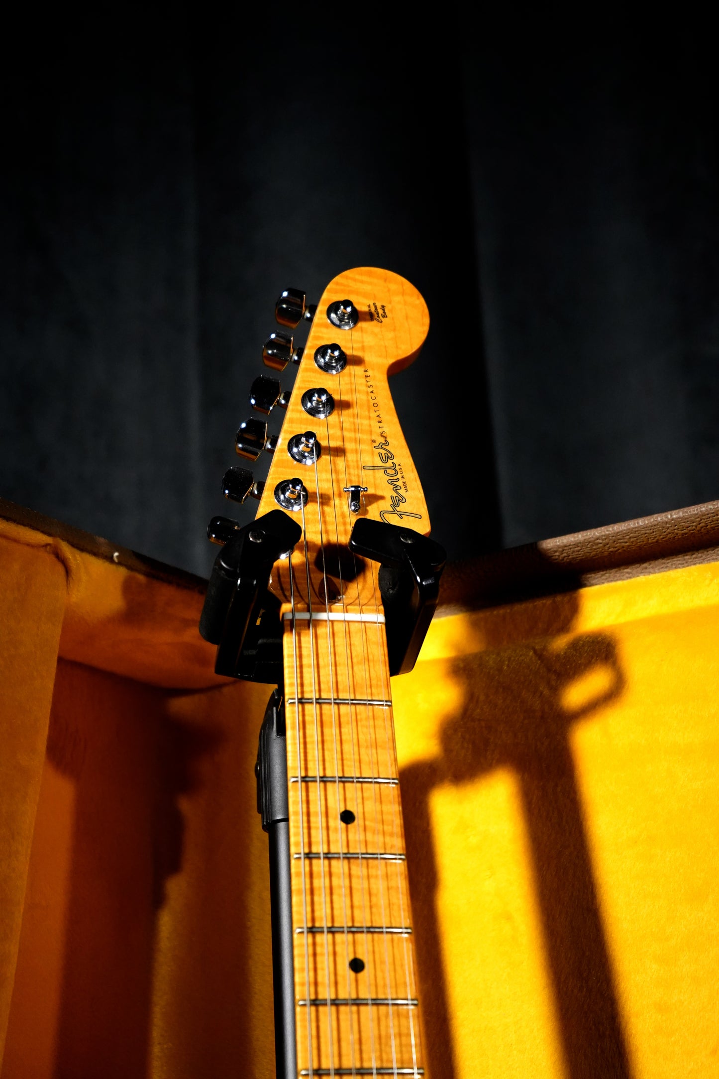 Fender Select Stratocaster Dark Cherry Burst (2.El)