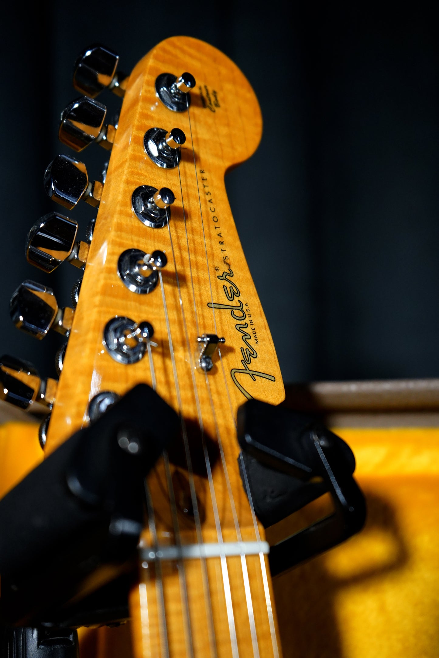 Fender Select Stratocaster Dark Cherry Burst (2.El)