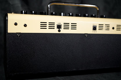 Yamaha THR10 Amfi (2.El)