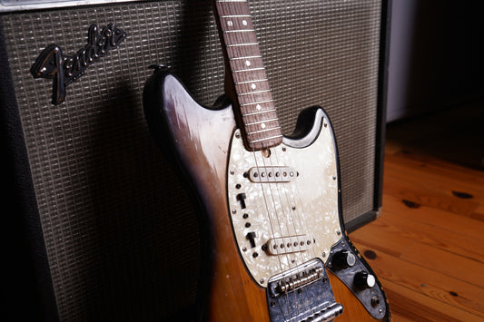 Fender Mustang 1973 Elektro Gitar - Sunburst (2.El)