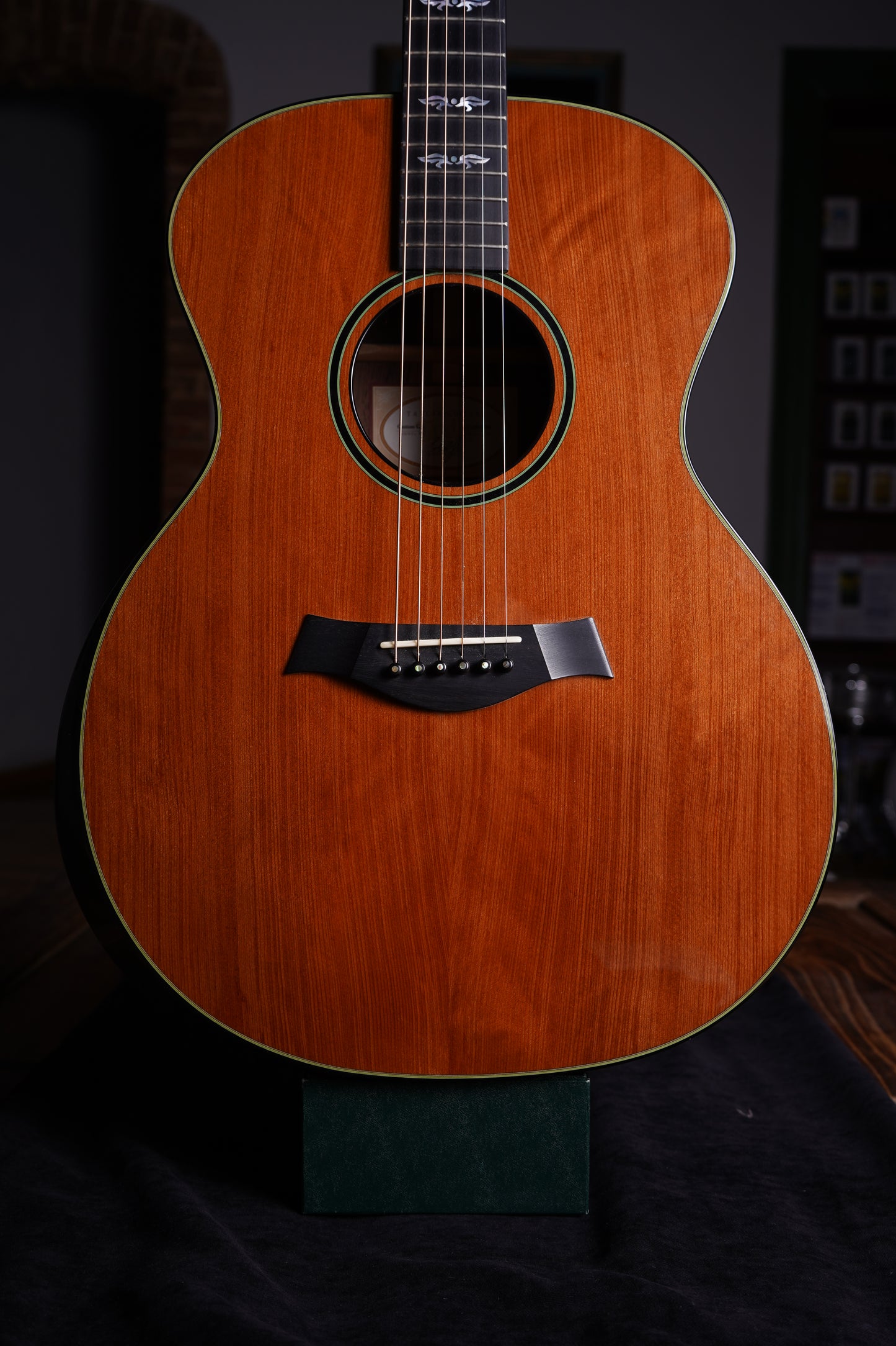 Taylor Custom GA Akustik Gitar (2.El)