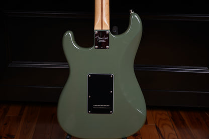 Fender American Professional Stratocaster Elektro Gitar - Olive Green (2.El)