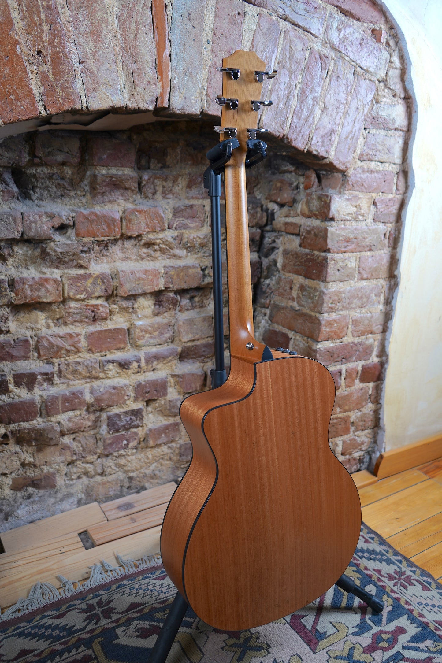 Taylor 114CE-SB Special Edition Elektro Akustik Gitar (2.El)