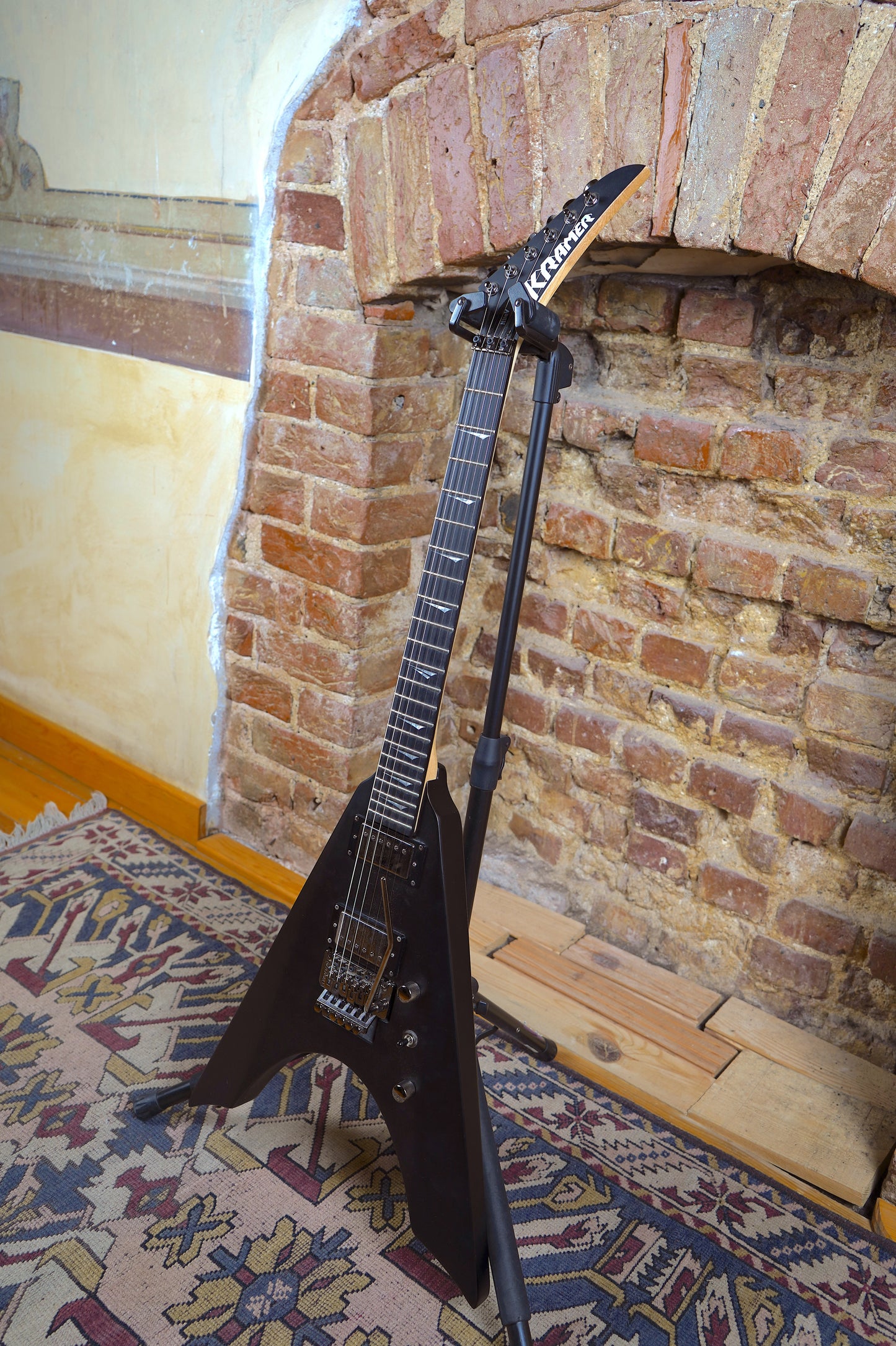 Kramer Nite-V Floyd Rose Elektro Gitar (2. El)