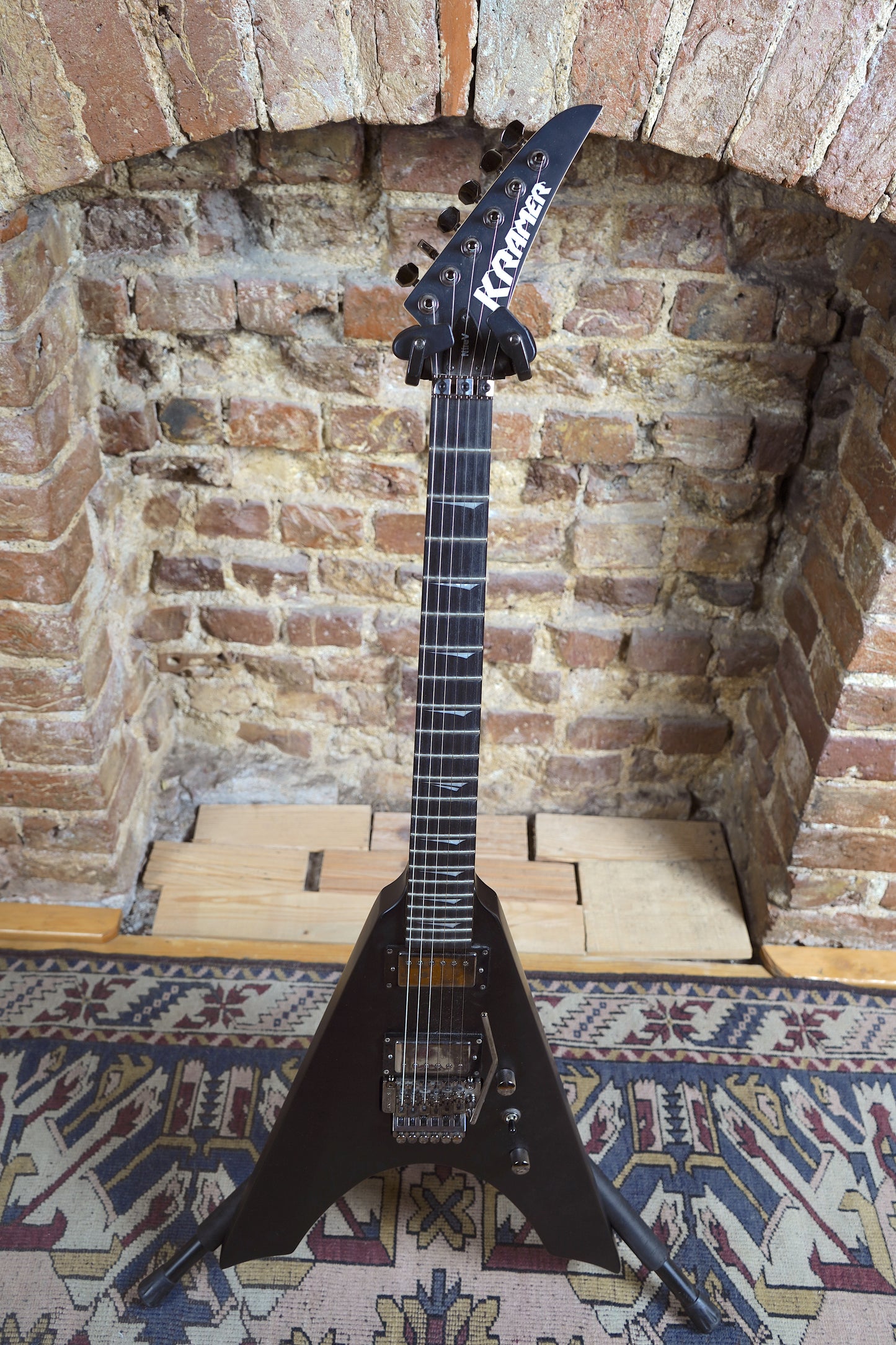 Kramer Nite-V Floyd Rose Elektro Gitar (2. El)