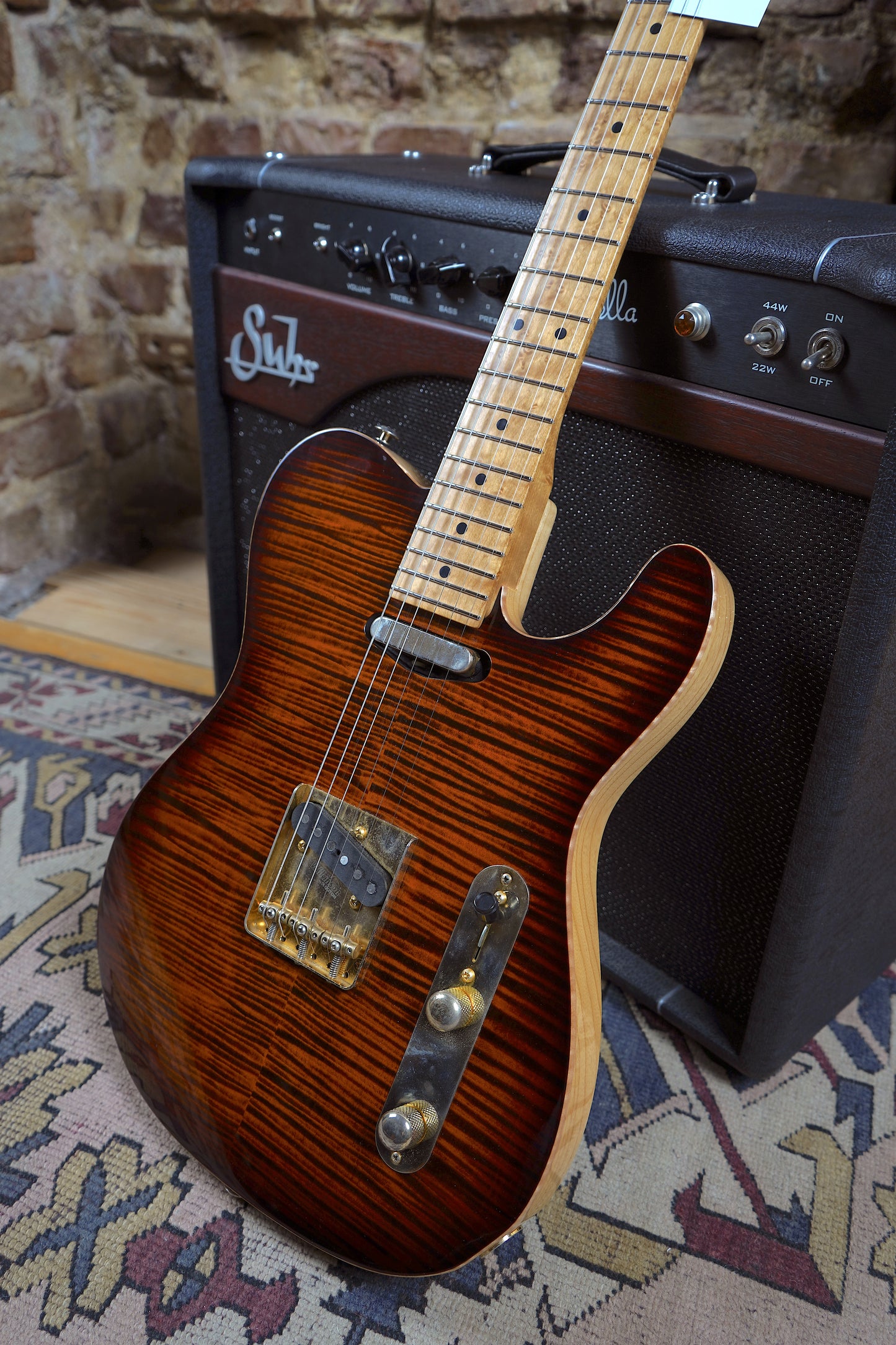 Suhr Kıvılcım Special Order Number 7 Custom Classic T