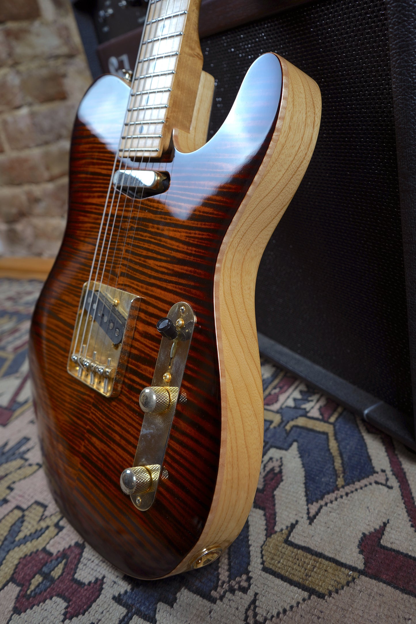 Suhr Kıvılcım Special Order Number 7 Custom Classic T