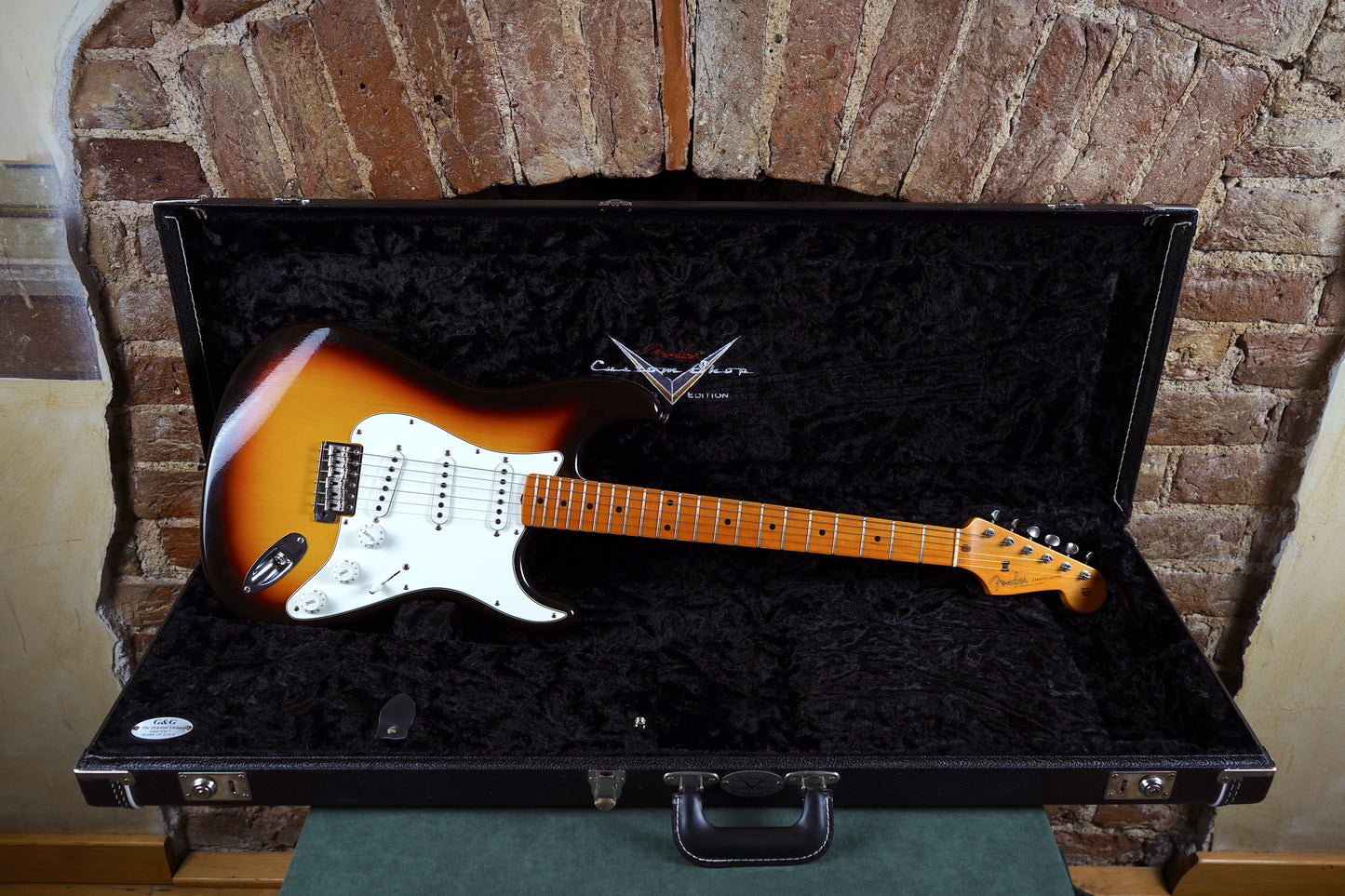 Fender Custom Shop '59 Stratocaster Closet Classic Elektro Gitar - 3 Tone Sunburst (2.El)