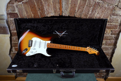 Fender Custom Shop '59 Stratocaster Closet Classic Elektro Gitar - 3 Tone Sunburst (2.El)