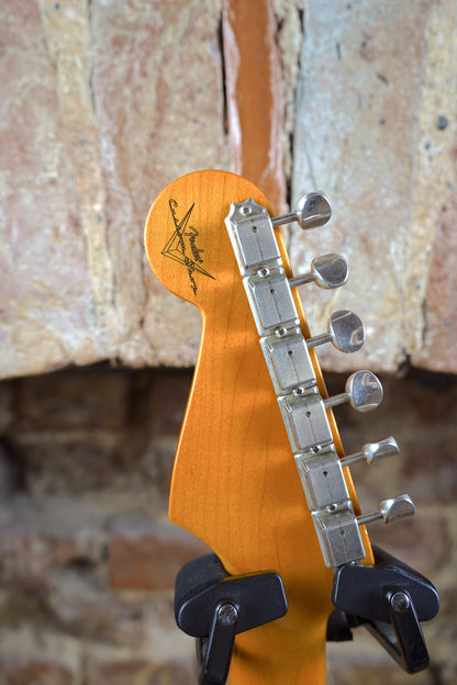 Fender Custom Shop '59 Stratocaster Closet Classic Elektro Gitar - 3 Tone Sunburst (2.El)