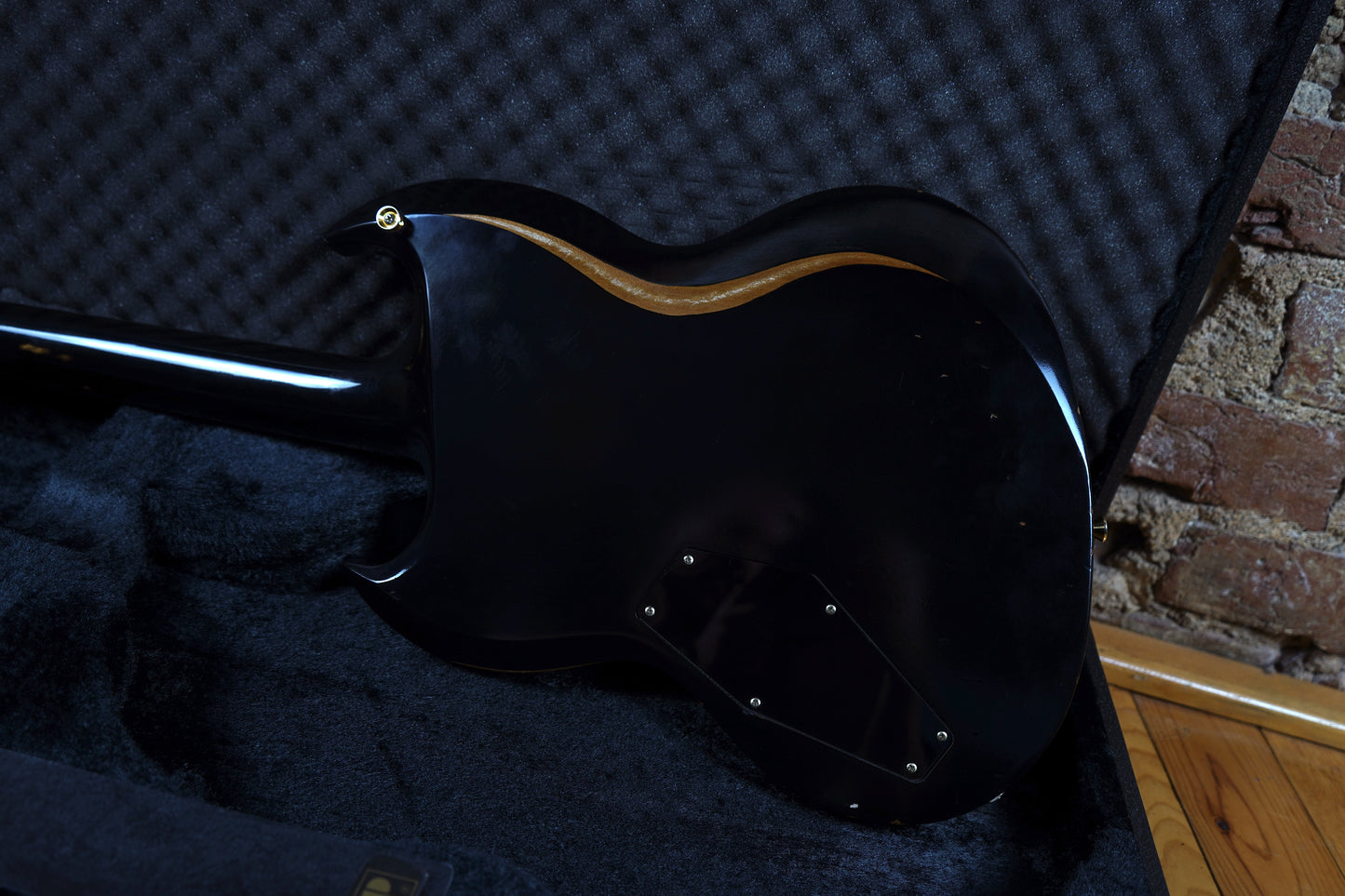 ESP Viper-II Distressed - Black (2.El)