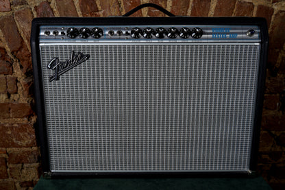 Fender '68 Custom Vibrolux Reverb Elektro Gitar Amfisi (2.El)