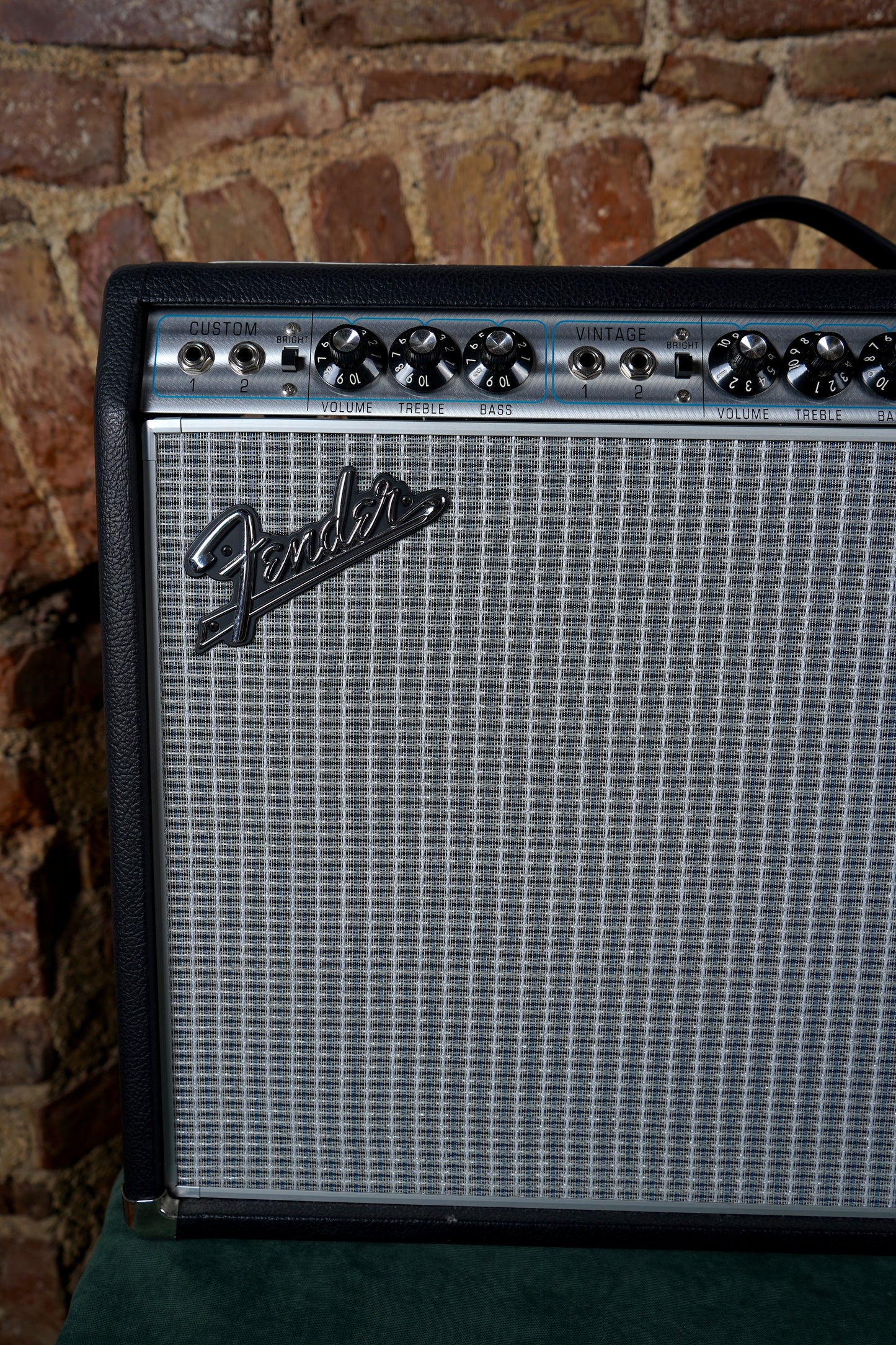 Fender '68 Custom Vibrolux Reverb Elektro Gitar Amfisi (2.El)