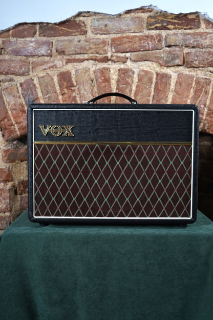 VOX AC10-C1 Elektro Gitar Amfisi (2.El)