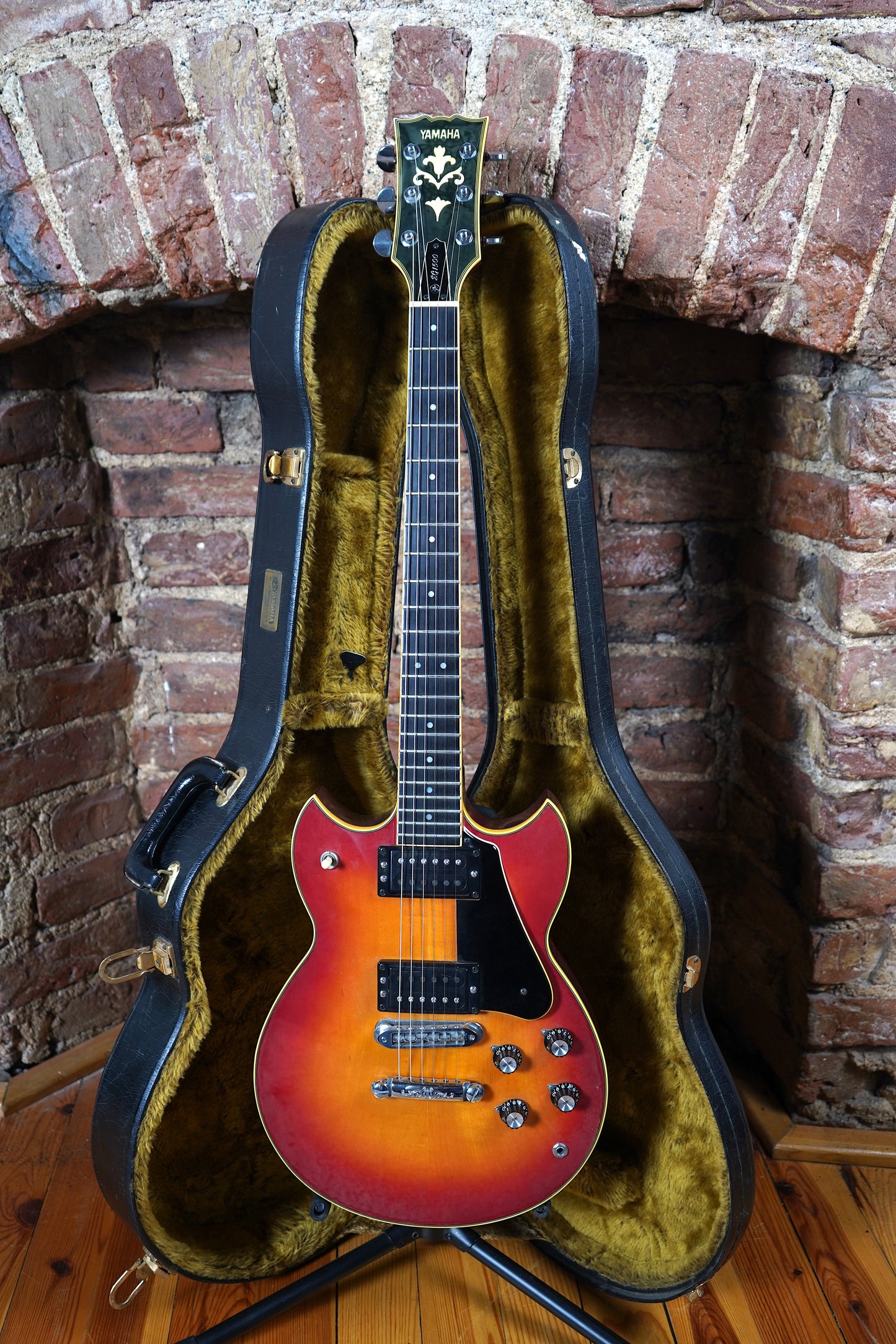 Yamaha 1977 SG1500 w/Original Hardcase (2.El)