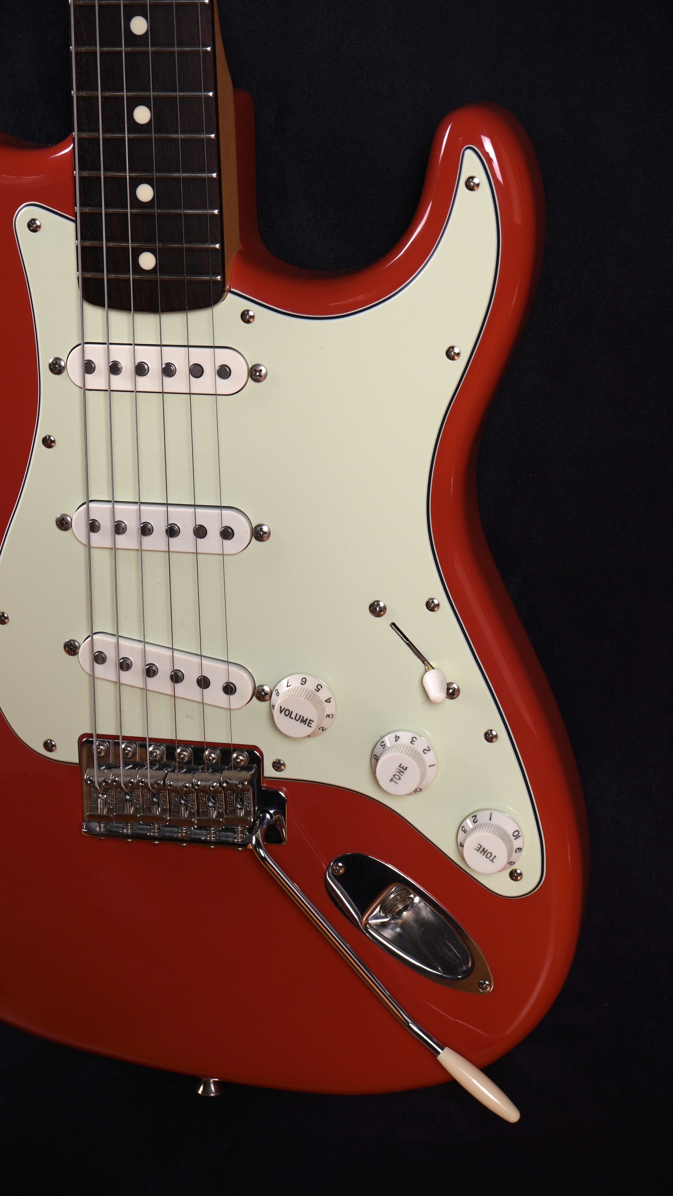 Fender Made in Japan Traditional II 60's Stratocaster Fiesta Red