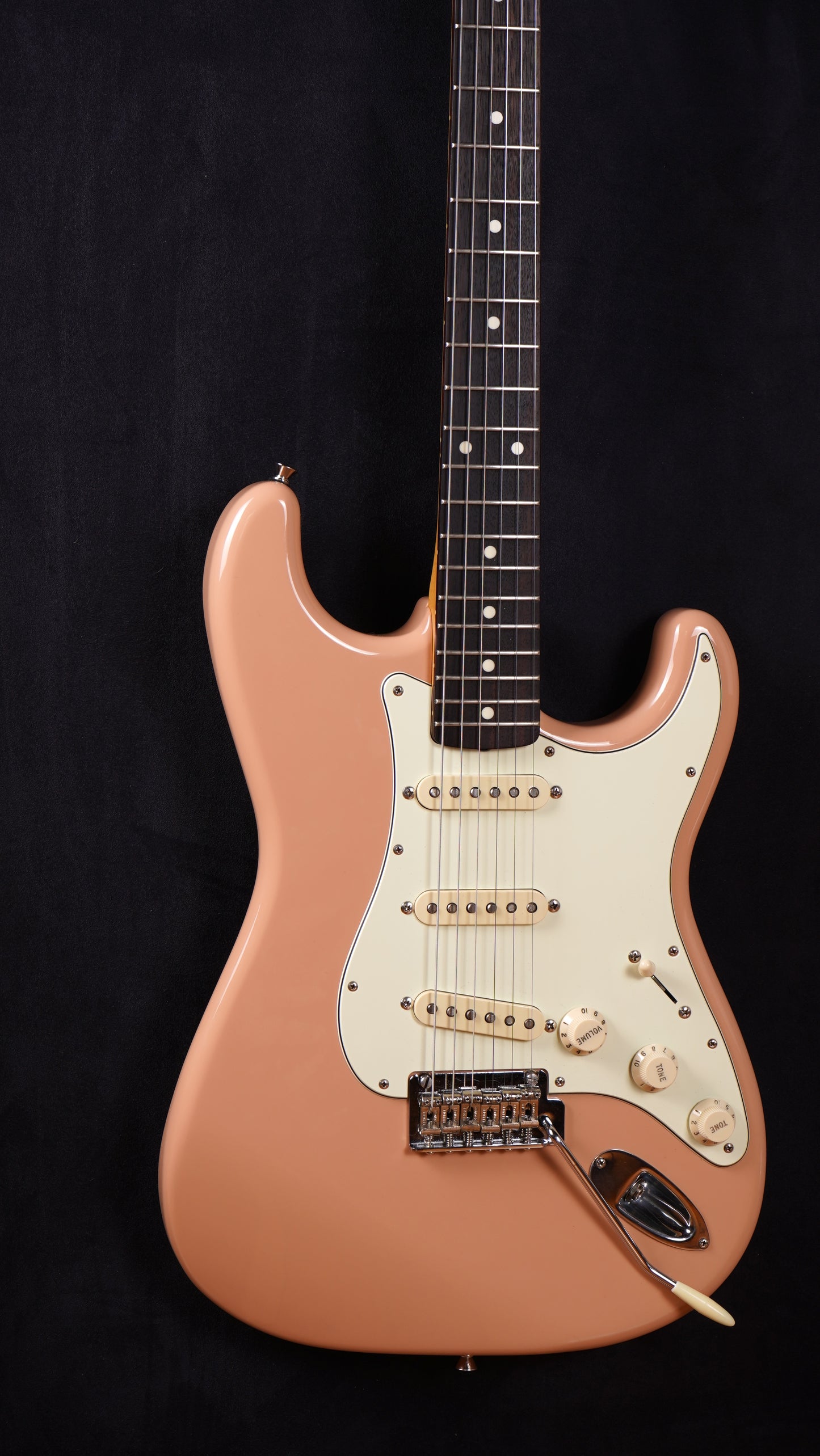 Fender Made in Japan Hybrid Stratocaster Flamingo Pink (2.El)