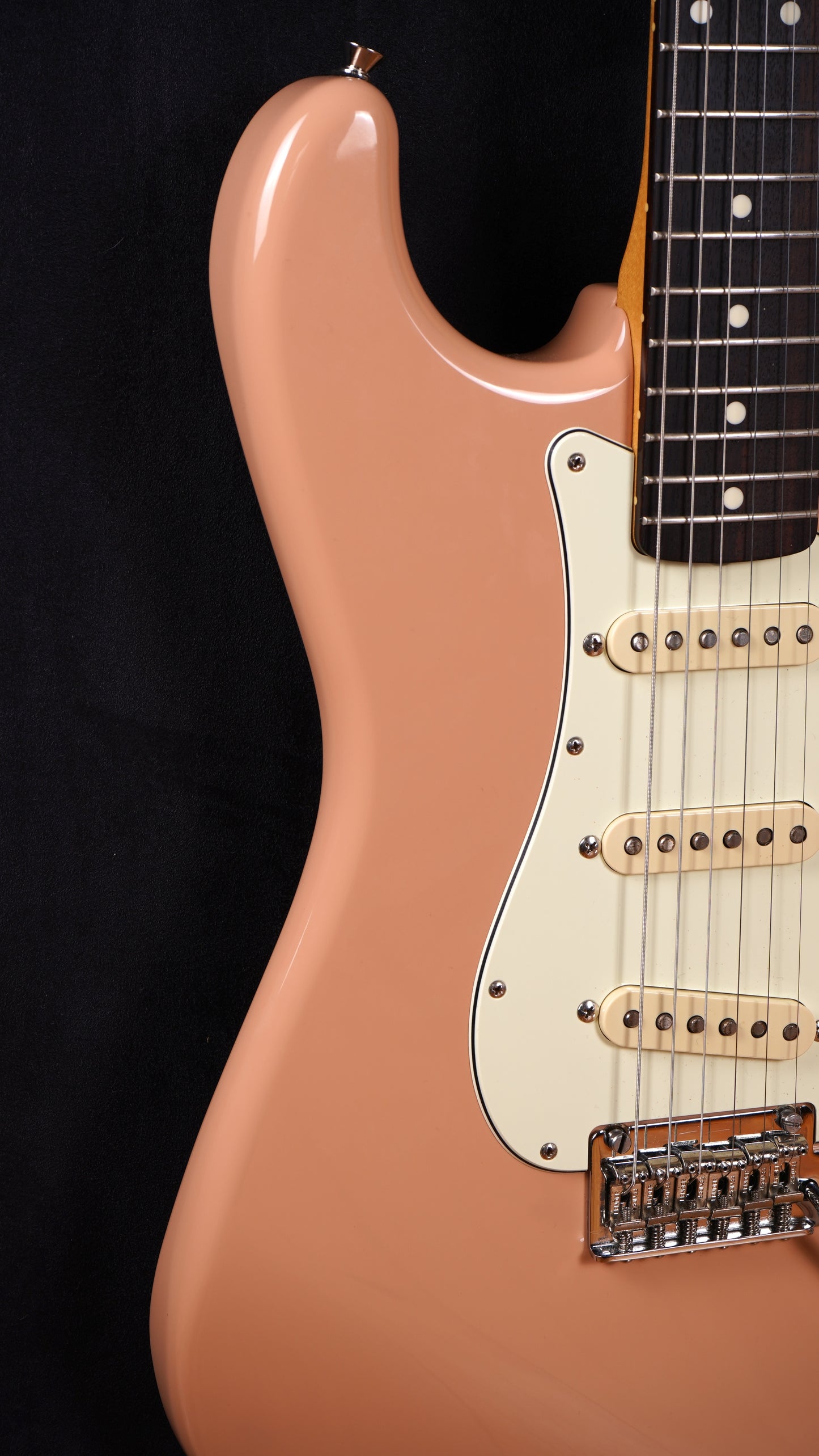 Fender Made in Japan Hybrid Stratocaster Flamingo Pink (2.El)