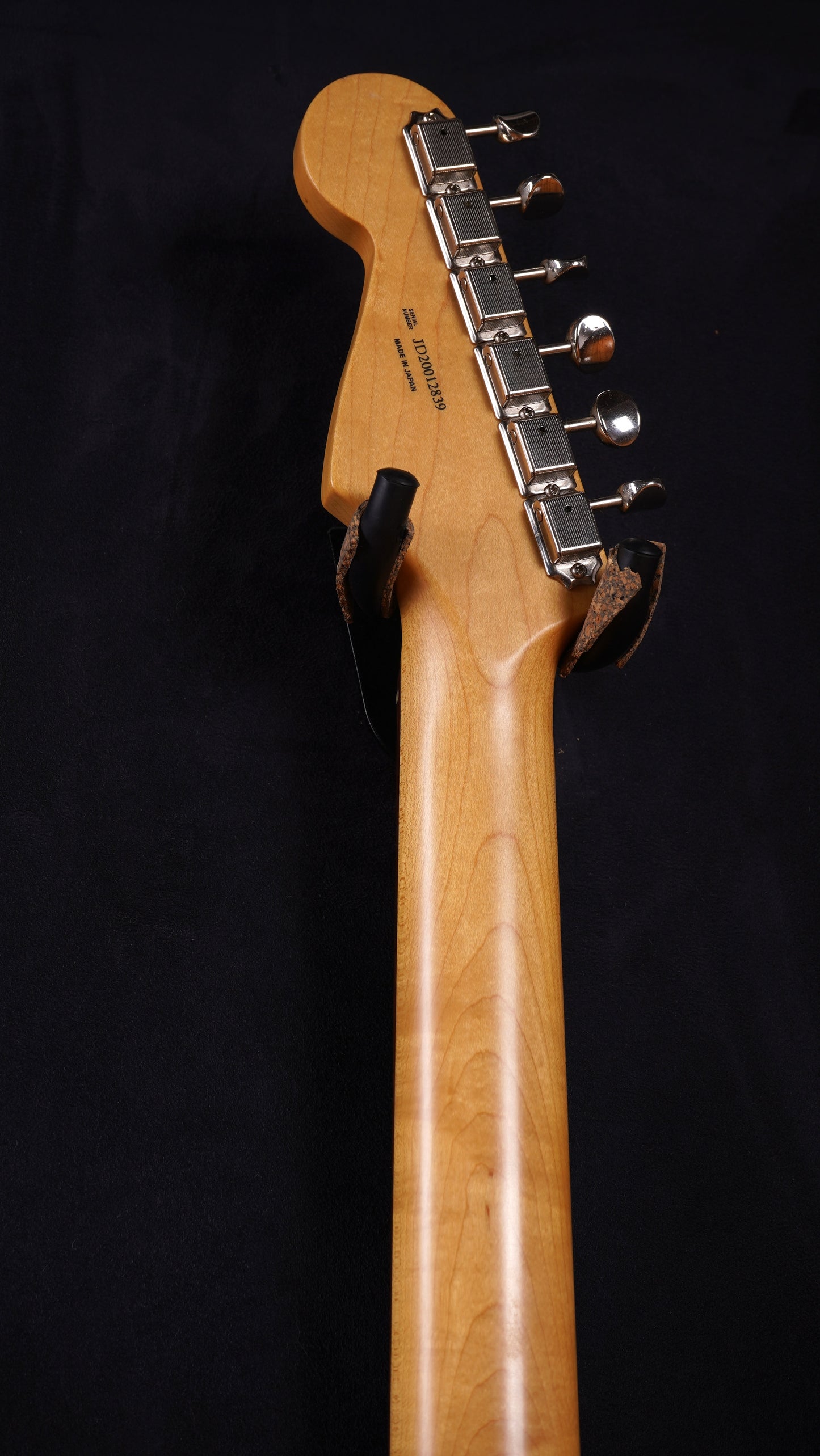 Fender Made in Japan Hybrid Stratocaster Flamingo Pink (2.El)