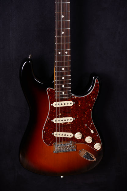 Fender American Professional II Stratocaster - 3 Color Sunburst Rosewood (2.El)