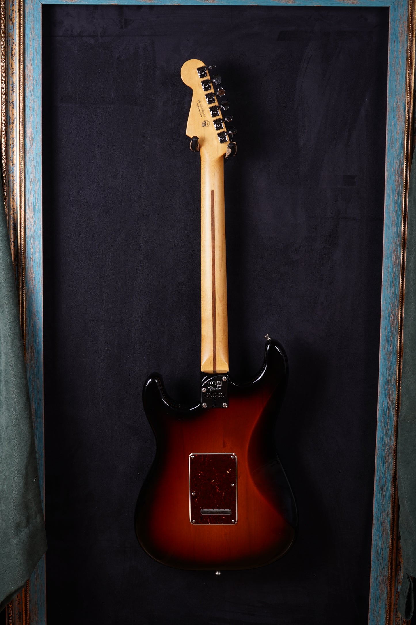 Fender American Professional II Stratocaster - 3 Color Sunburst Rosewood (2.El)