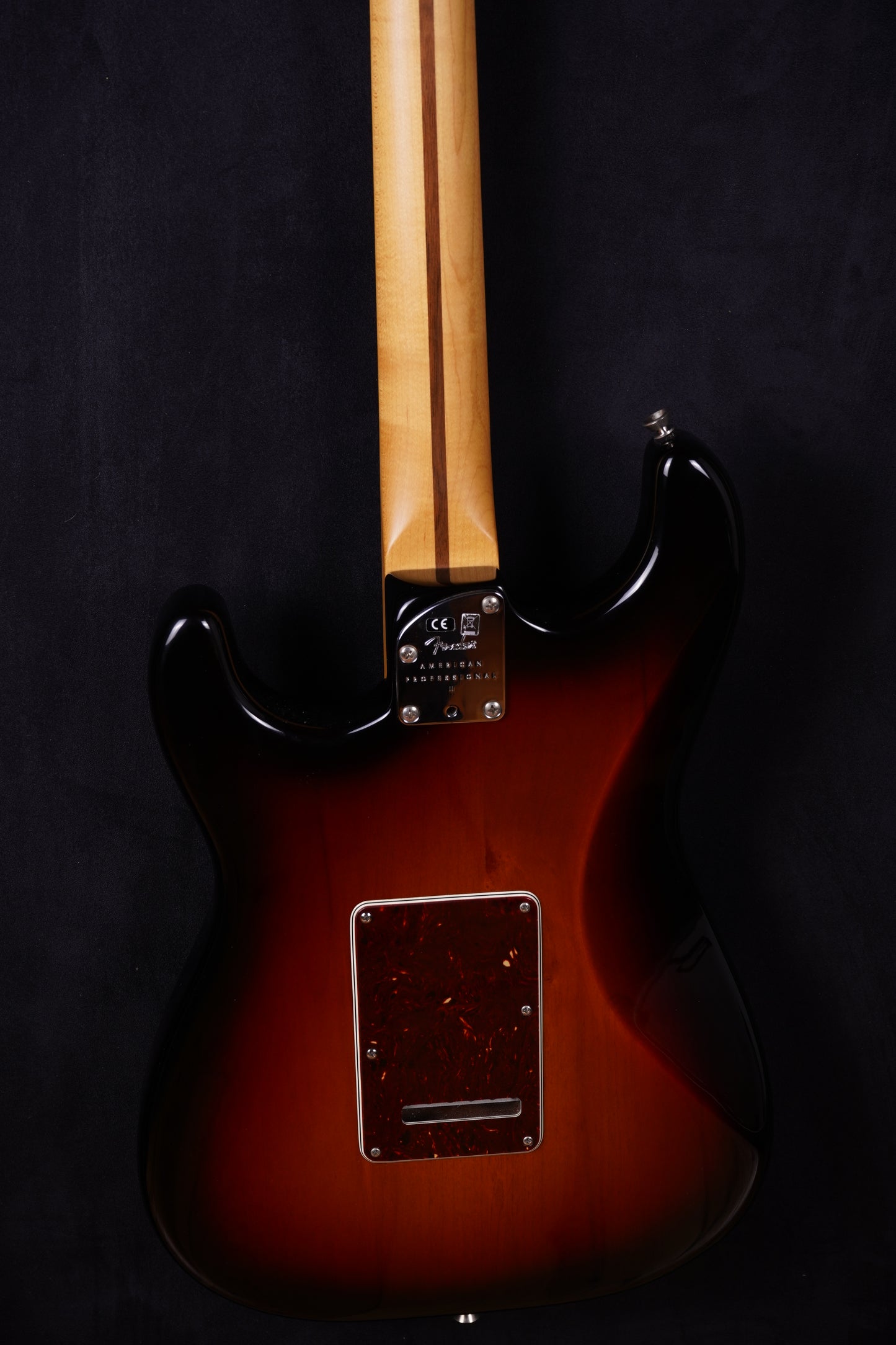 Fender American Professional II Stratocaster - 3 Color Sunburst Rosewood (2.El)