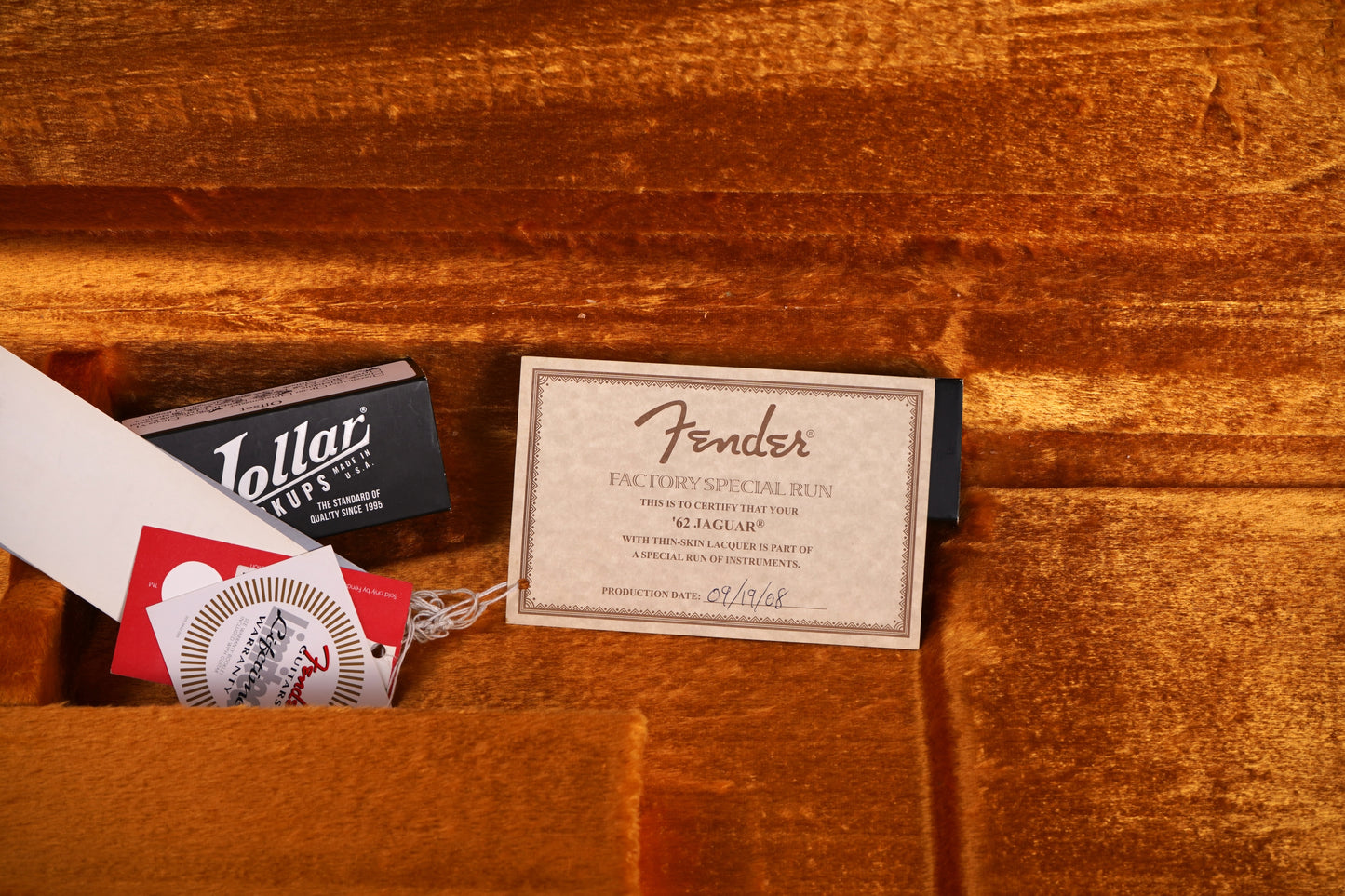 Fender FSR American Vintage '62 Thin Skin Jaguar - Aztec Gold (2.El)