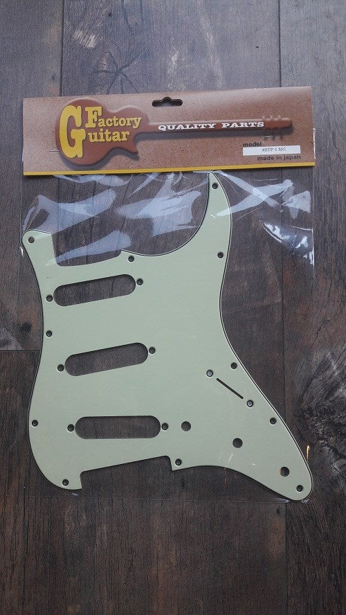 Domo STP-1MG Mint Green SSS Strat Pickguard