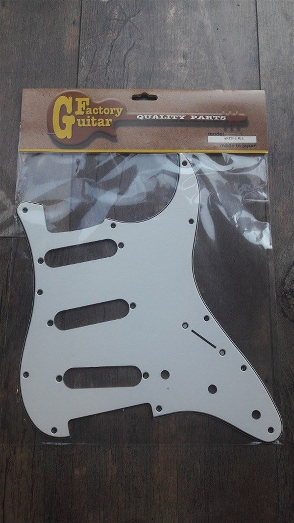 Domo STP-1W3 Beyaz SSS Strat Pickguard