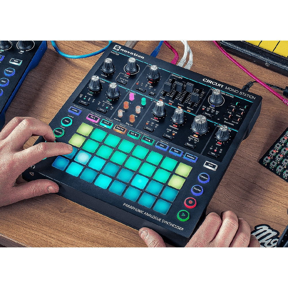 Novation Circuit Mono Station